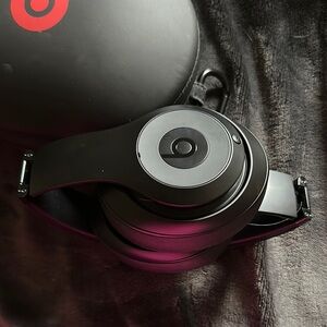 Beats by Dre Black Over-Ear Headphones with Sleek Design